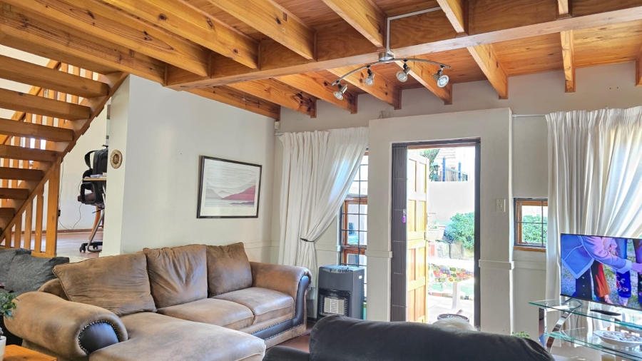 3 Bedroom Property for Sale in Pentagon Park Free State